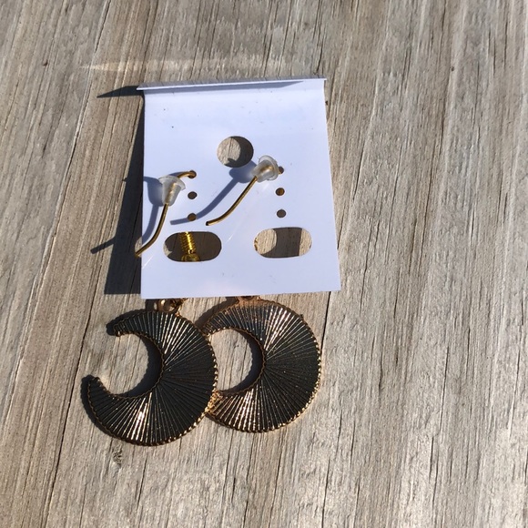 Coral and pink moon earrings - Picture 3 of 3